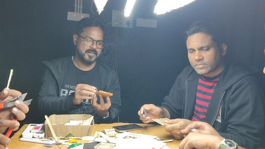 Miniature Set Model Crafting